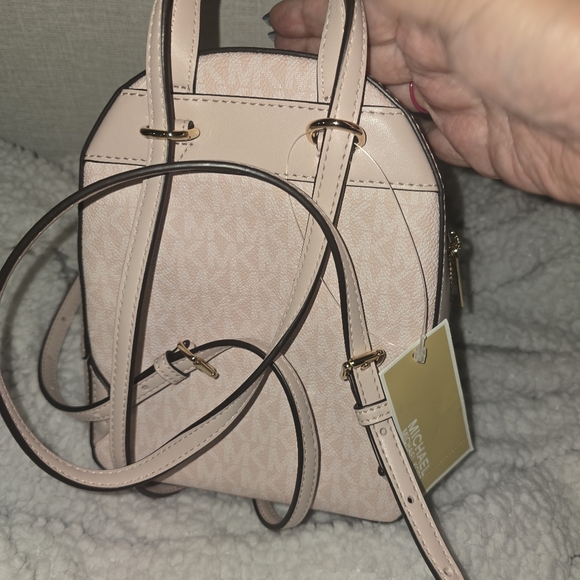 Nwt Michael Kors Powder Pink Backpack Purse New Converible - Picture 3 of 5